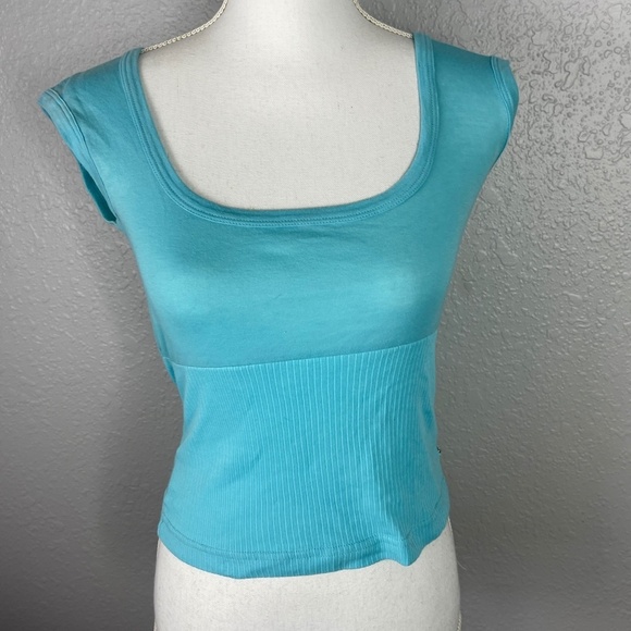 Girls JLO by Jennifer Lopez crop top size Medium - Picture 2 of 8